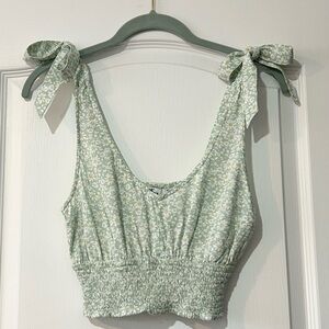 Hollister Ruched Floral Daisy Light Mint Green Tie Strap Summer Blouse Top